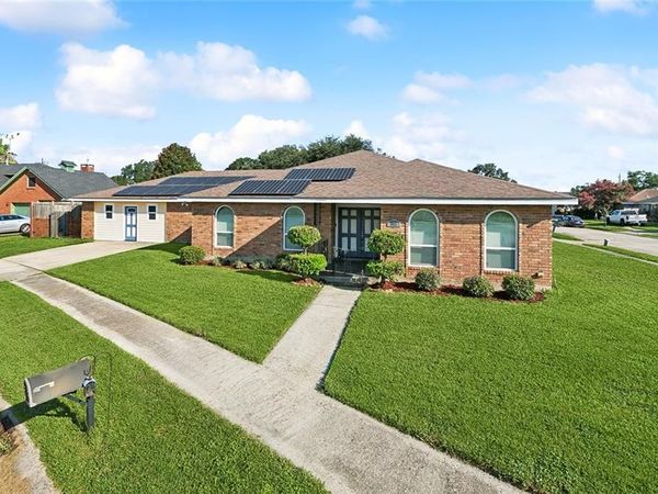 7021 CURRAN Boulevard, New Orleans, LA 70126