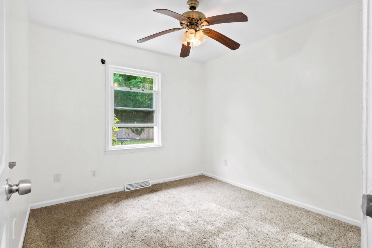 306 Brailsford Boulevard Photo 15