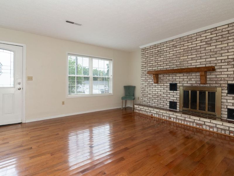 1758 Val Court, Burlington, KY 41005 Photo 2