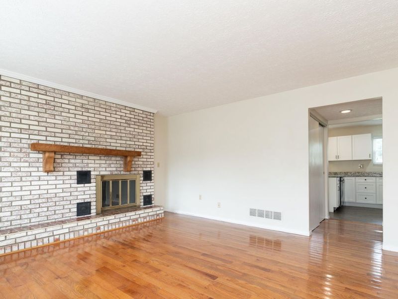 1758 Val Court, Burlington, KY 41005 Photo 4