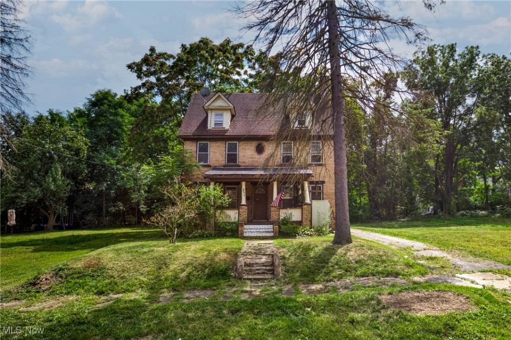 237 Norwood Avenue, Youngstown, OH 44504 Main Photo