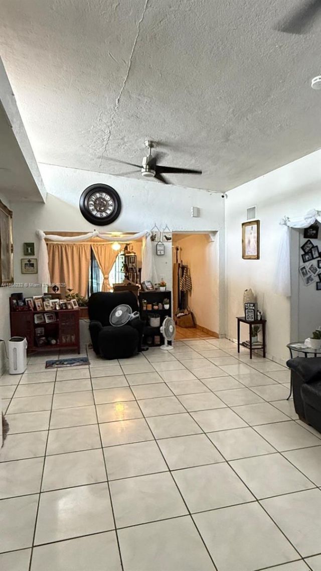 2610 NW 19th Ave, Miami, FL 33142 Photo