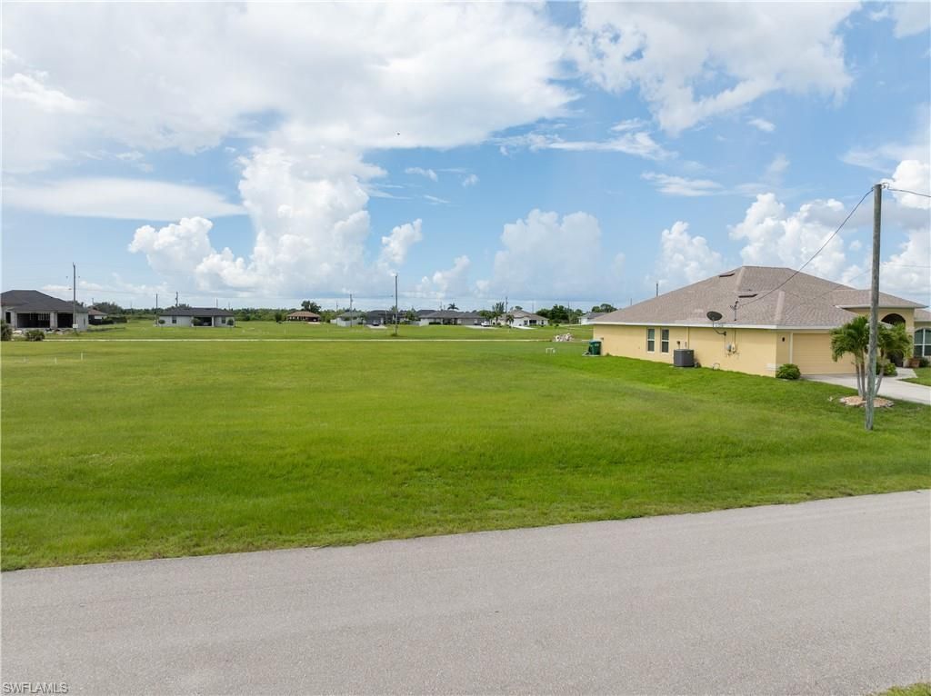 3914 NW 39th St, Cape Coral, FL 33993 Photo