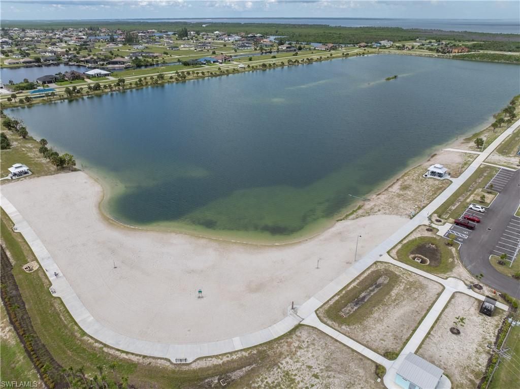 3914 NW 39th St, Cape Coral, FL 33993 Photo