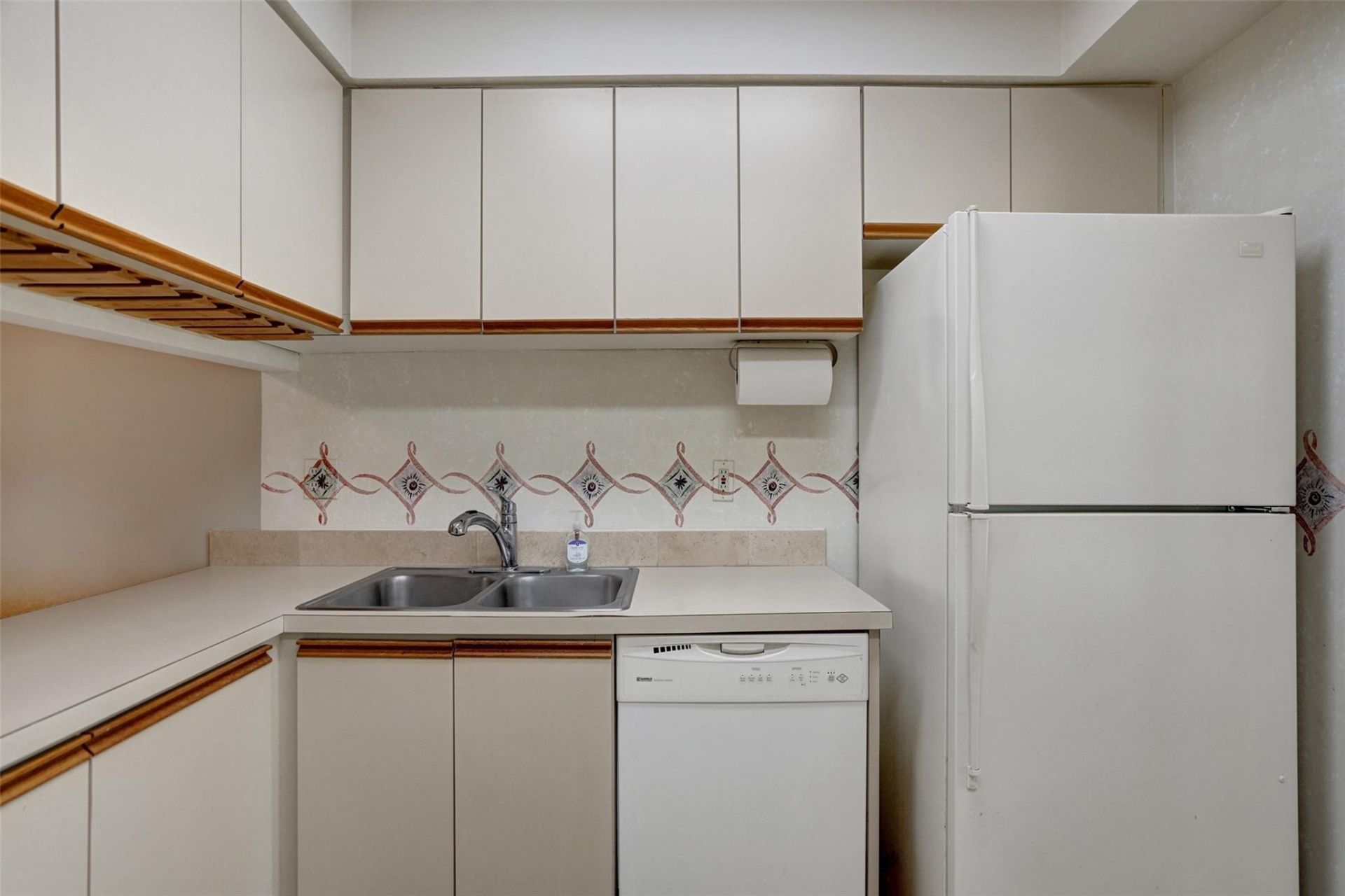 2121 S Ocean Boulevard, Unit 805, Lauderdale by the Sea, FL 33062 Photo