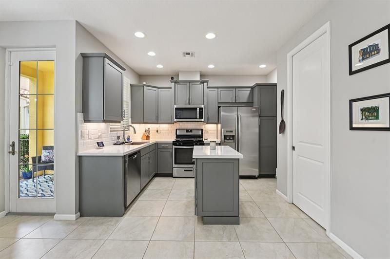 12431 NW 32nd Manor, Sunrise, FL 33323 Photo