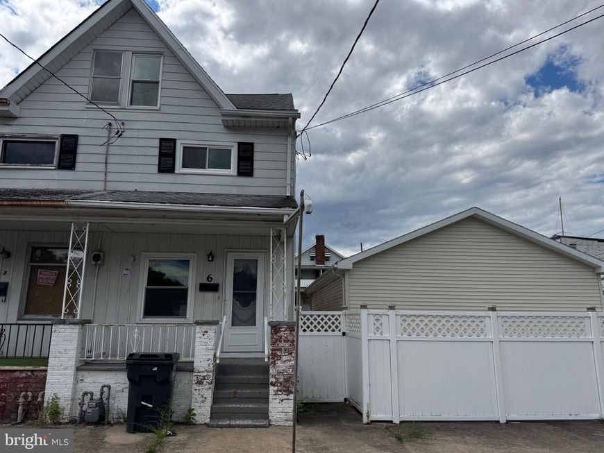 6 S Spruce Street, Mount Carmel, PA 17851 Main Photo