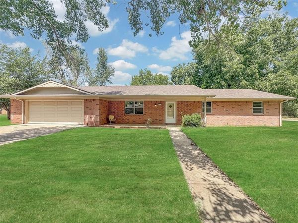 117 E 4th Street, Erick, OK 73645