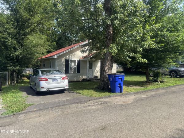 1830 Baugh St, Cleveland, TN 37311