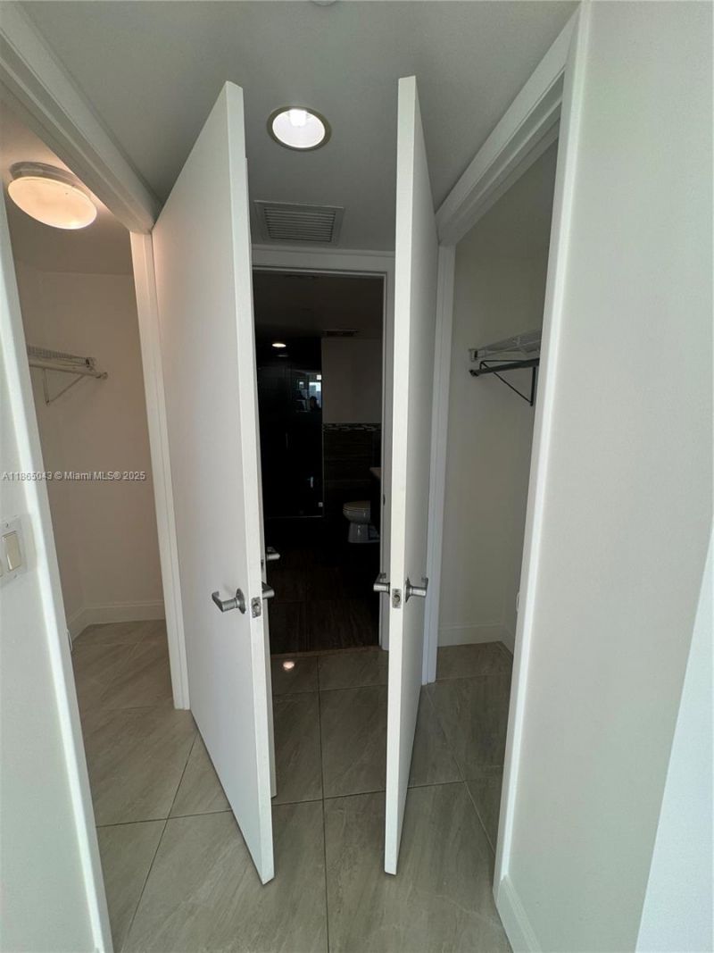 50 Biscayne Blvd, Unit 3405, Miami, FL 33132 Photo