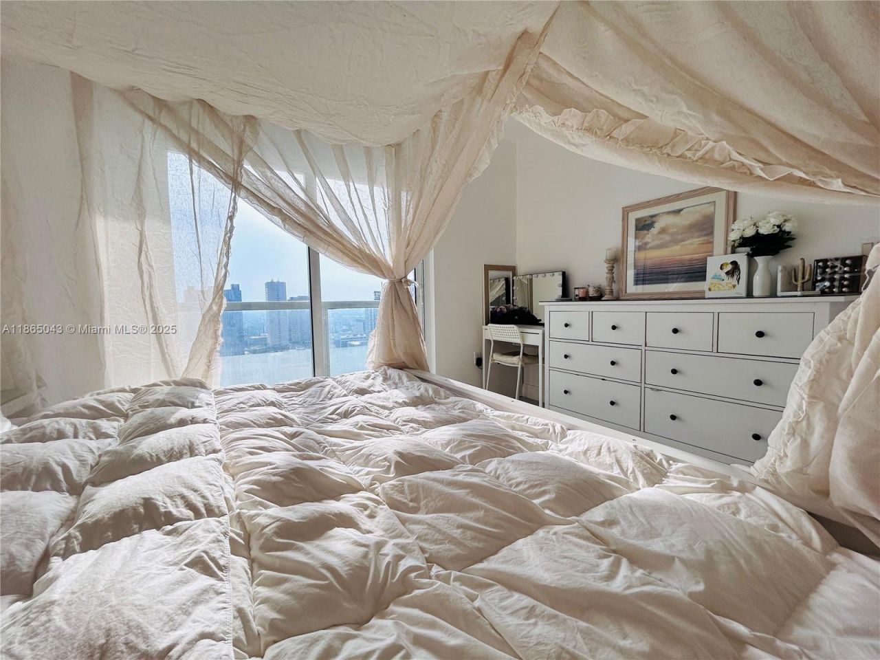 50 Biscayne Blvd, Unit 3405, Miami, FL 33132 Photo