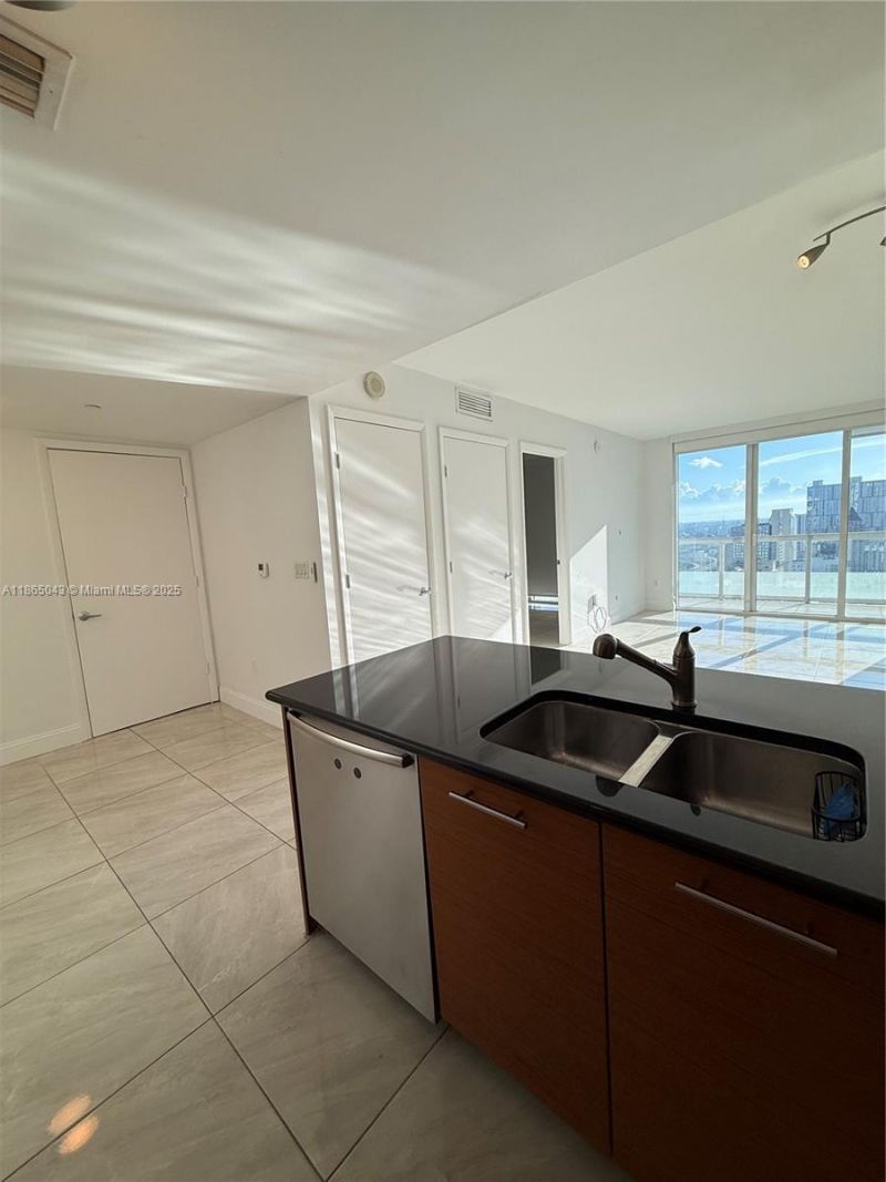 50 Biscayne Blvd, Unit 3405, Miami, FL 33132 Photo