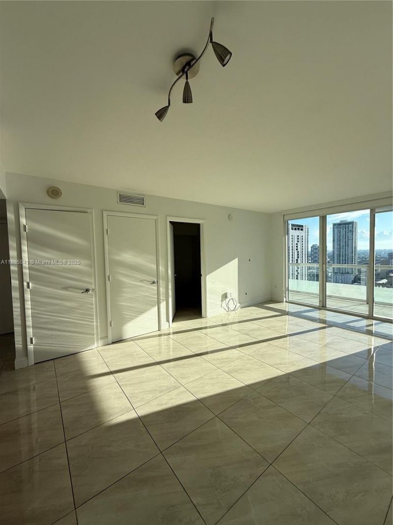 50 Biscayne Blvd, Unit 3405, Miami, FL 33132 Photo