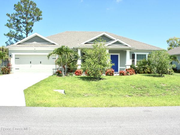 443 Biscayne Avenue NW, Palm Bay, FL 32907