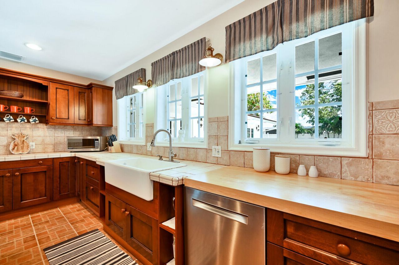 904 SE 12th Street, Deerfield Beach, FL 33441 Photo