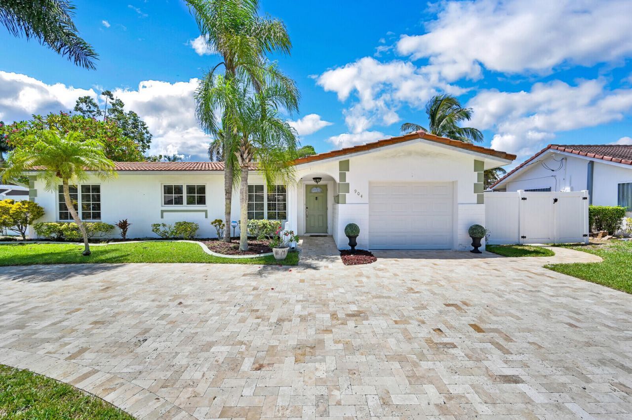 904 SE 12th Street, Deerfield Beach, FL 33441 Photo