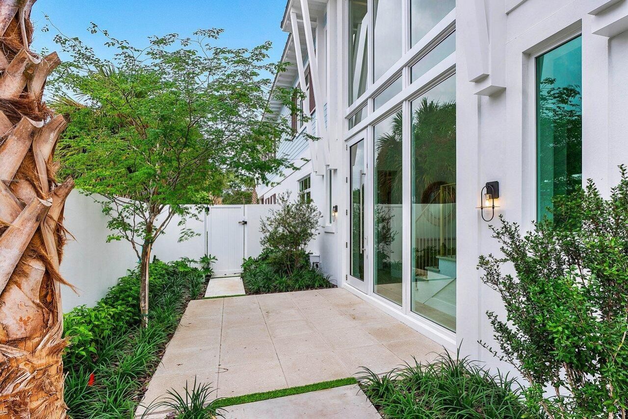 909 Bond Way, Delray Beach, FL 33483 Photo