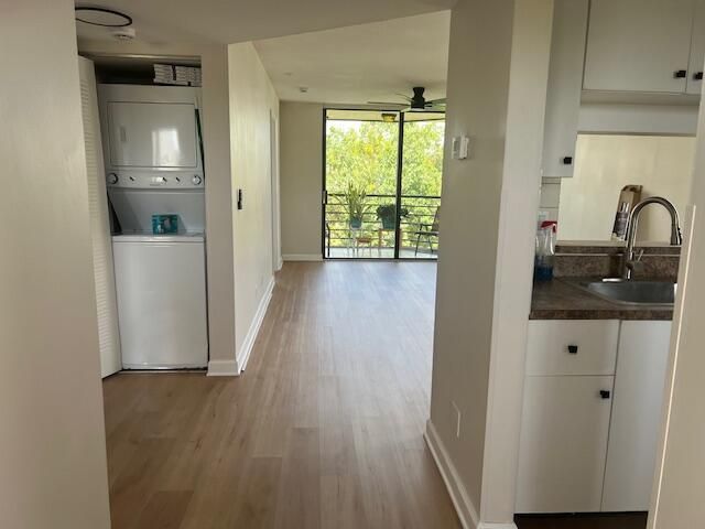 3138 Via Poinciana, Unit 417, Lake Worth, FL 33467 Photo