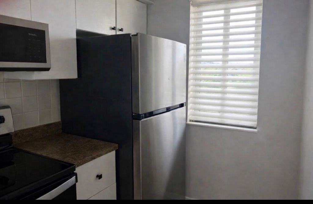3138 Via Poinciana, Unit 417, Lake Worth, FL 33467 Photo