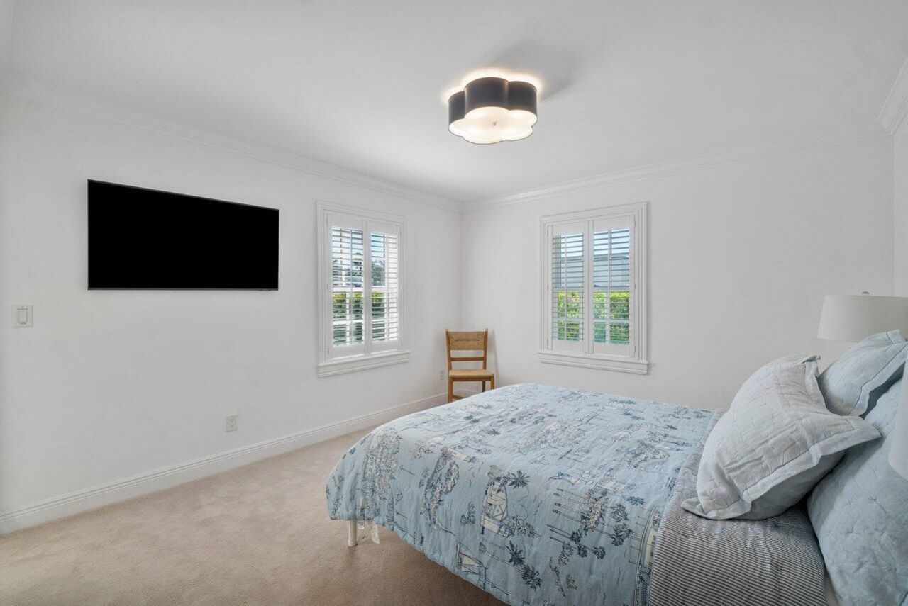 100 Regents Park Road, Palm Beach, FL 33480 Photo