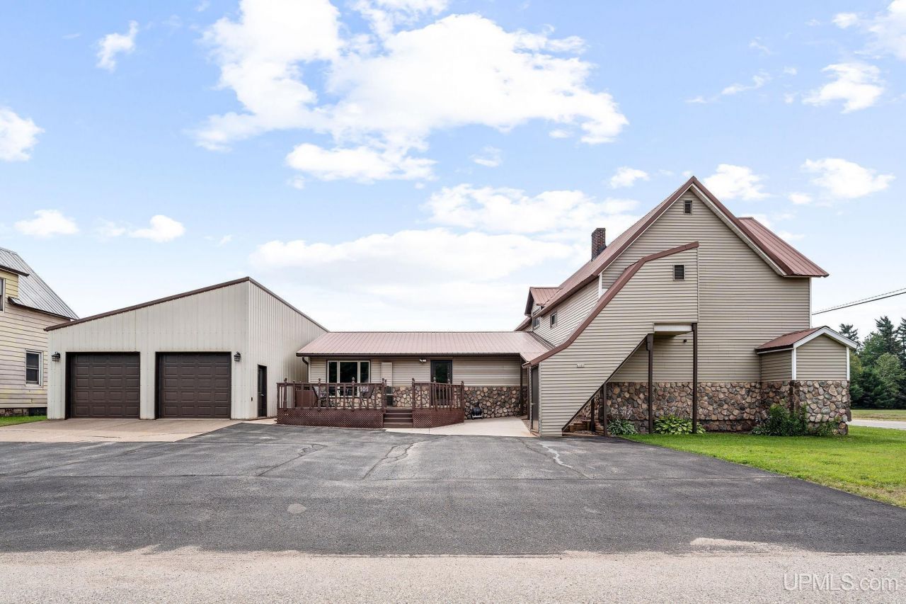 101 Kirkpatrick Avenue, Richmond Township, MI 49871 Main Photo