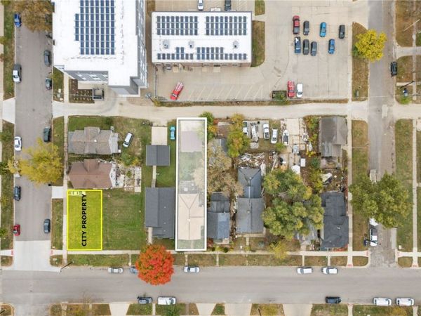 513 2nd Street SW, Cedar Rapids, IA 52404