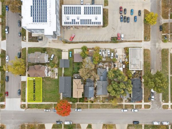 116 6th Avenue SW, Cedar Rapids, IA 52404