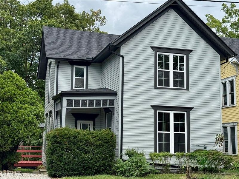 420 East Avenue, Elyria, OH 44035 Photo 1