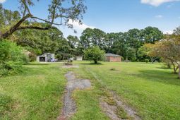 3406 Old Pond Road photo 4