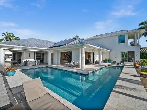 5625 Riverside DR, CAPE CORAL, FL 33904