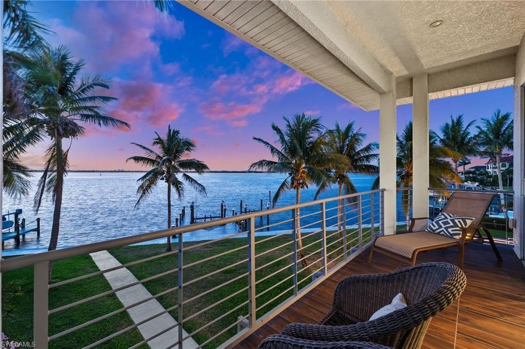 5625 Riverside Dr, Cape Coral, FL 33904 Photo