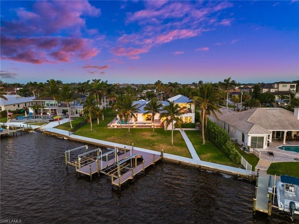 5625 Riverside Dr, Cape Coral, FL 33904 Photo