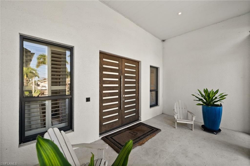 5625 Riverside Dr, Cape Coral, FL 33904 Photo