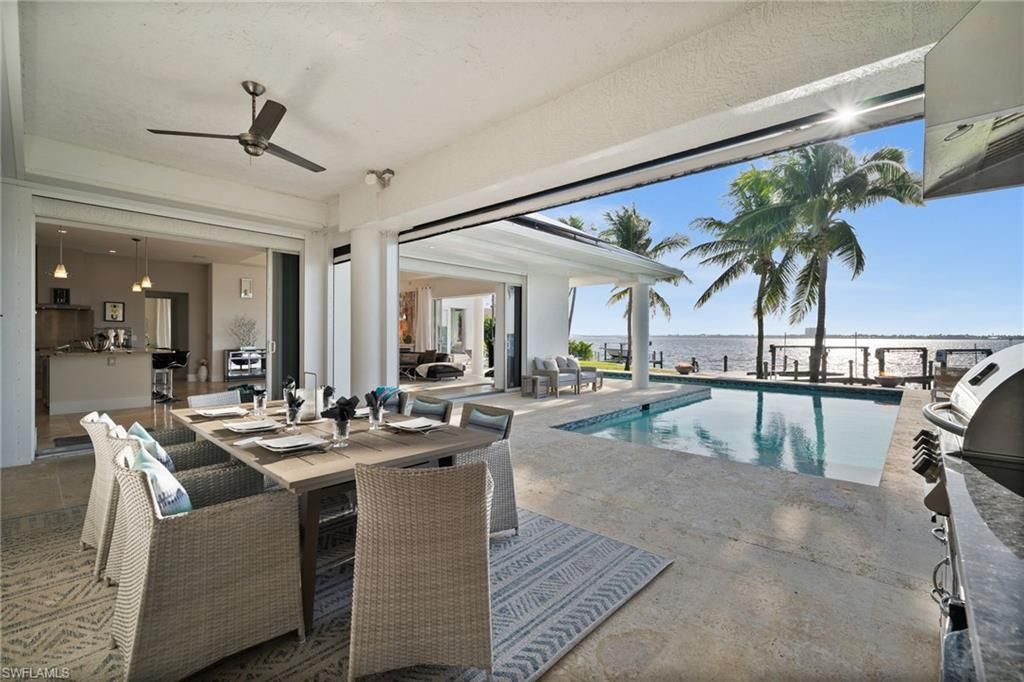 5625 Riverside Dr, Cape Coral, FL 33904 Photo