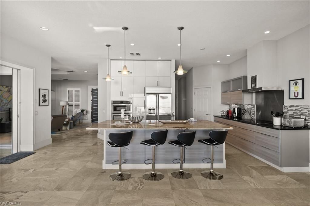 5625 Riverside Dr, Cape Coral, FL 33904 Photo