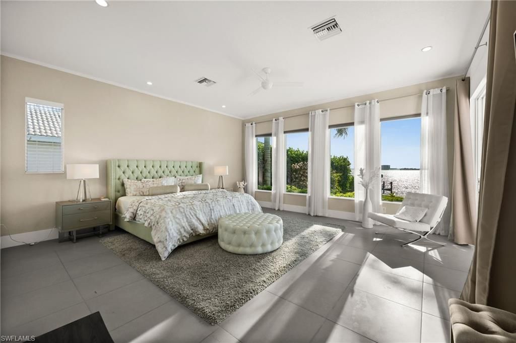 5625 Riverside Dr, Cape Coral, FL 33904 Photo