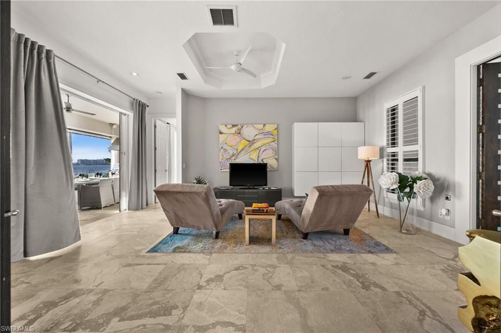 5625 Riverside Dr, Cape Coral, FL 33904 Photo