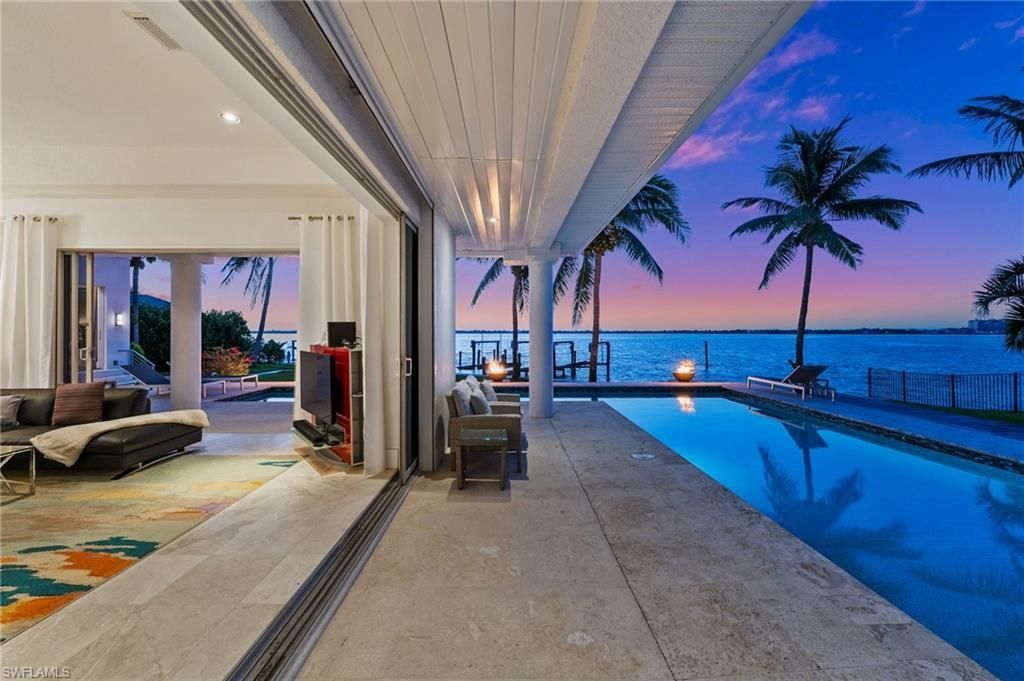 5625 Riverside Dr, Cape Coral, FL 33904 Photo