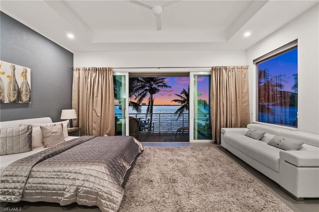 5625 Riverside Dr, Cape Coral, FL 33904 Photo