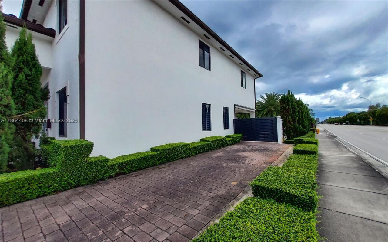 14680 SW 17th St, Miami, FL 33175 Photo
