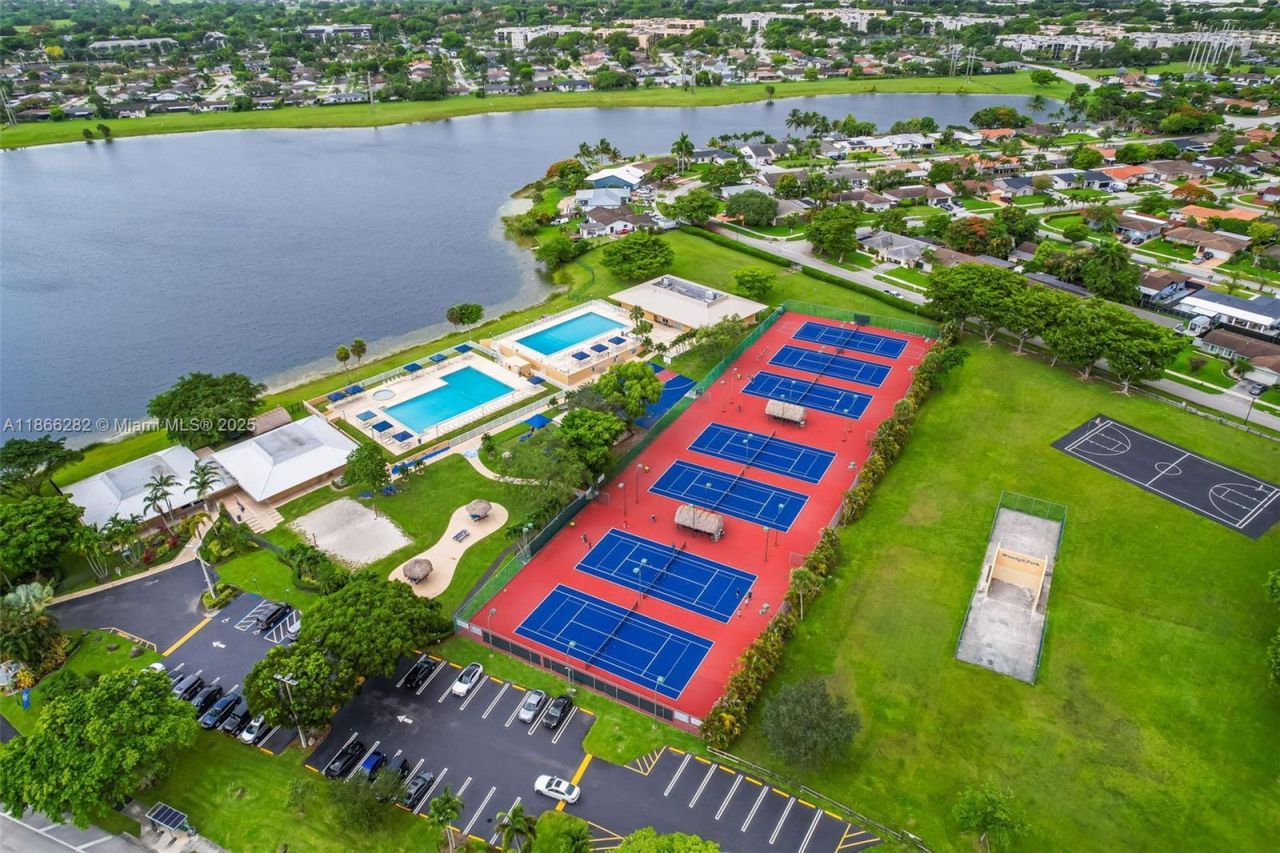 13231 SW 86th St, Miami, FL 33183 Photo