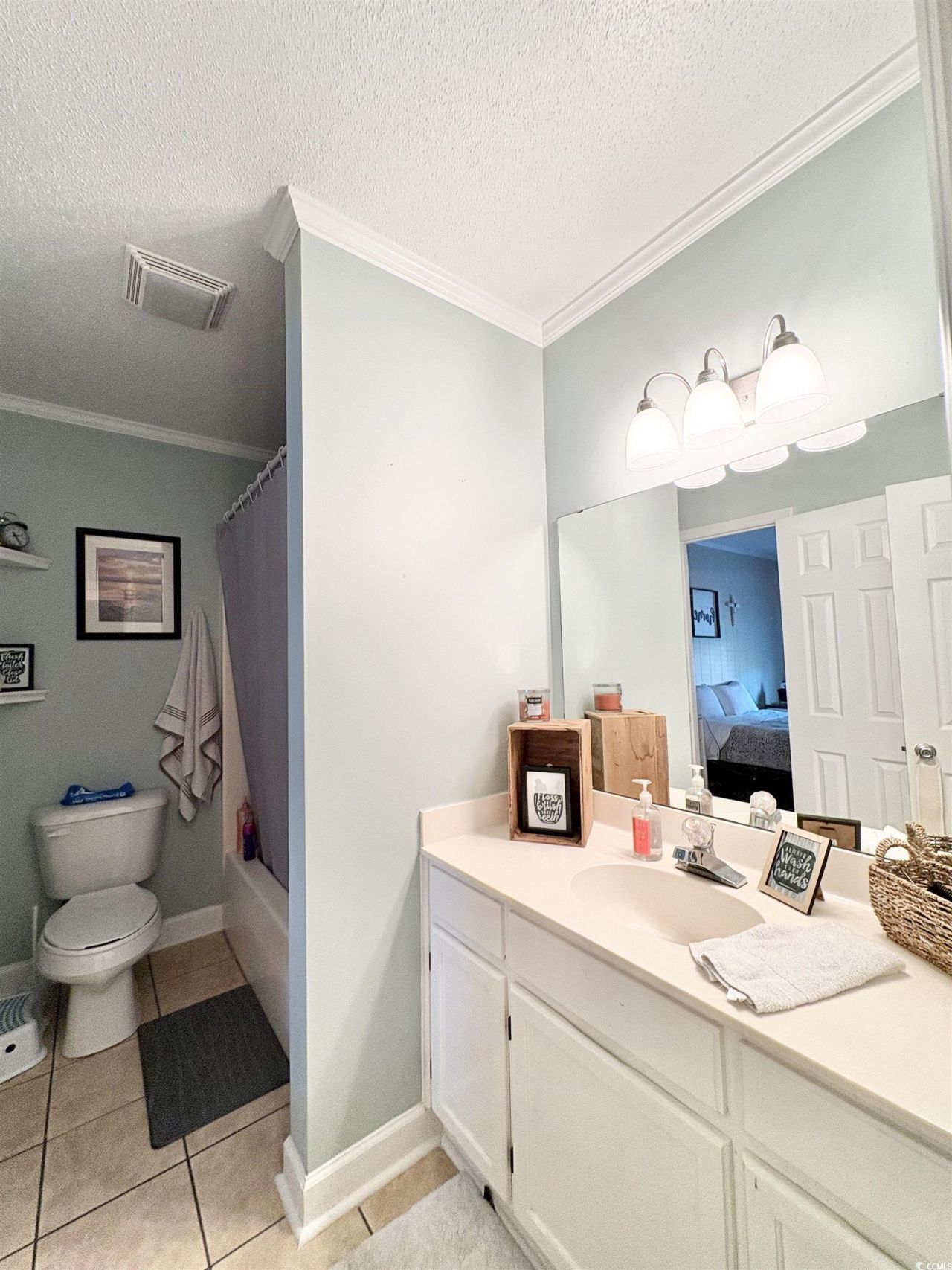 520 & 526 Boundary Ave. Photo 11