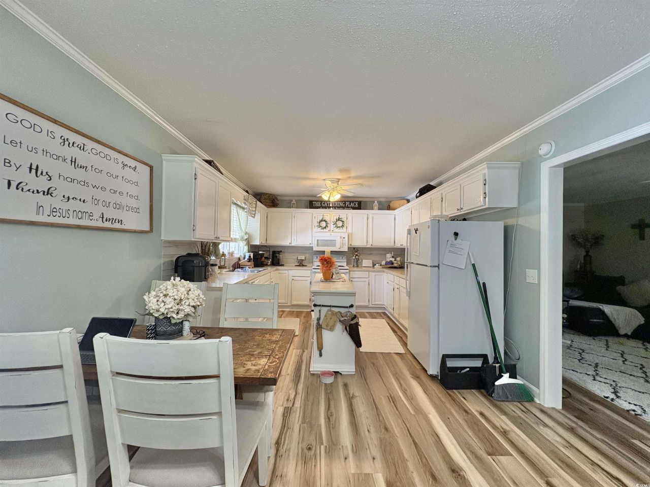 520 & 526 Boundary Ave. Photo 5