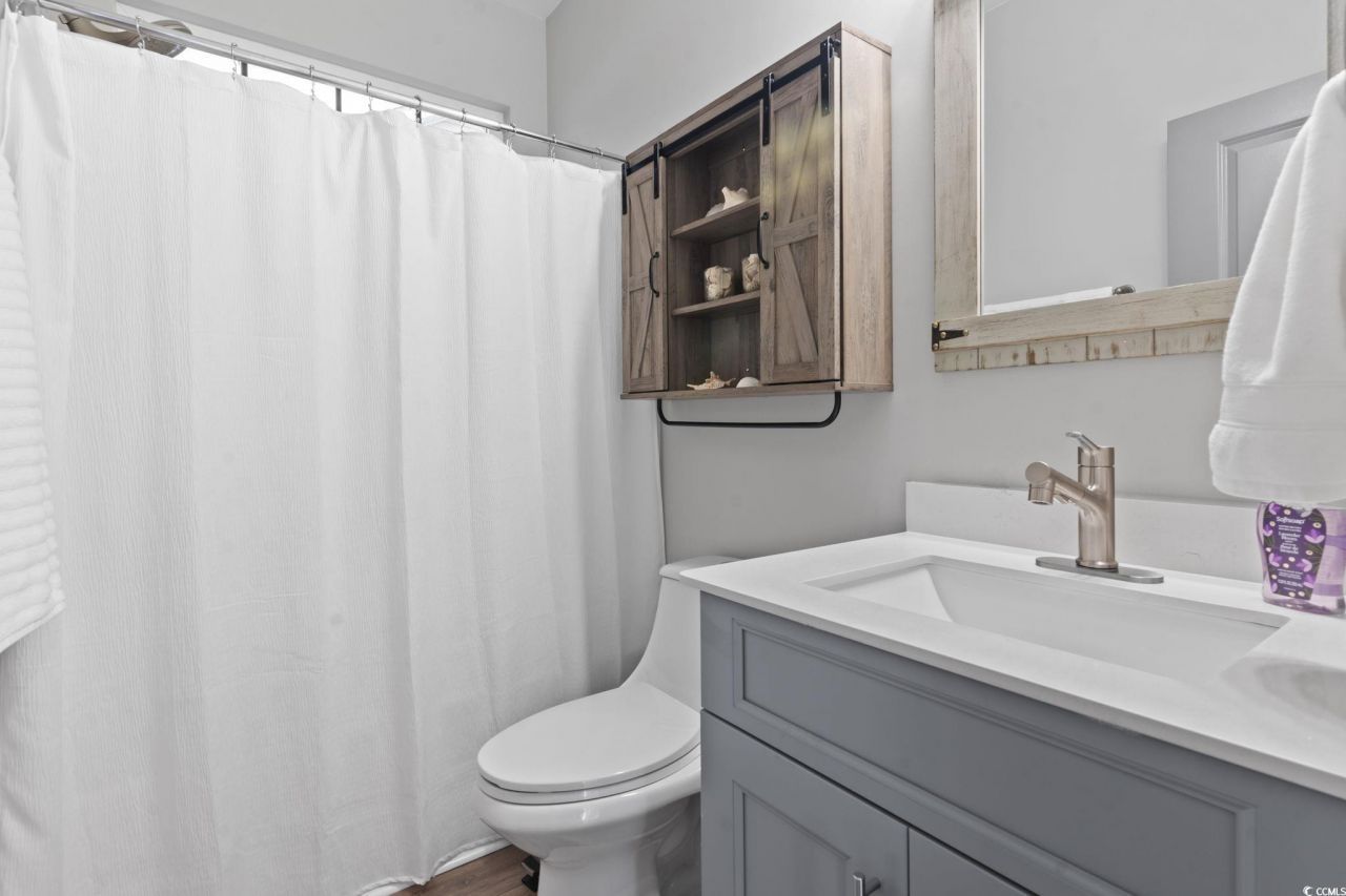 804 Twickenham Loop Photo 19