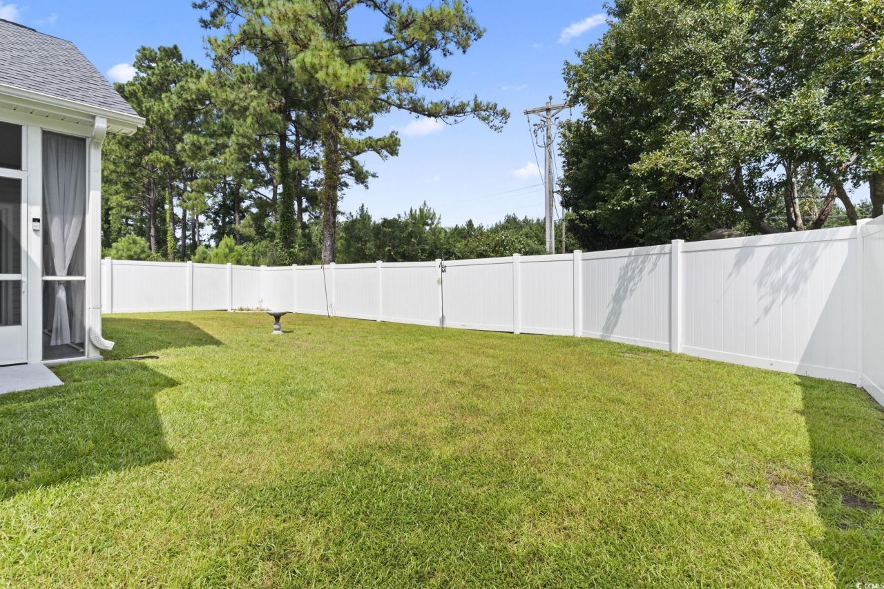 804 Twickenham Loop Photo 23