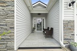 804 Twickenham Loop photo 4