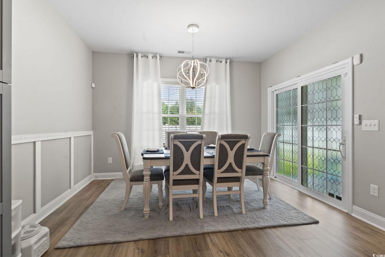 804 Twickenham Loop Photo 8