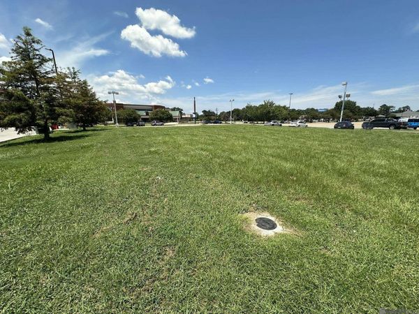 900 S Range Ave, Denham Springs, LA 70726