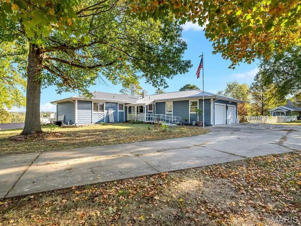 732 American Inn Road, Villa Ridge, MO 63089