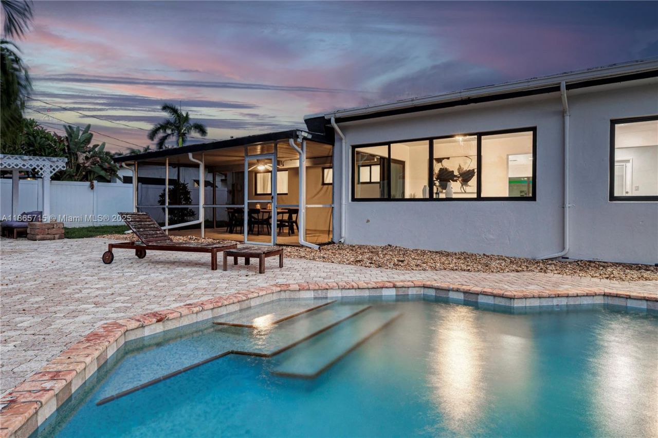 1985 Windward Dr, Lauderdale by the Sea, FL 33062 Photo